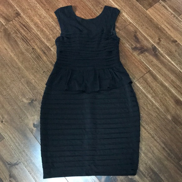Sangria Dresses & Skirts - Sangria - black sleeveless cocktail dress - sz 14